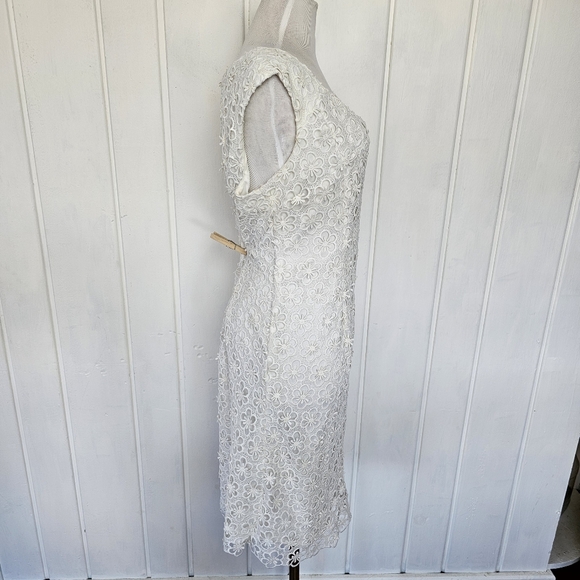 Black by Saks Fifth Avenue Eggshell Lace Sleeveless Midi Dress - Picture 7 of 13